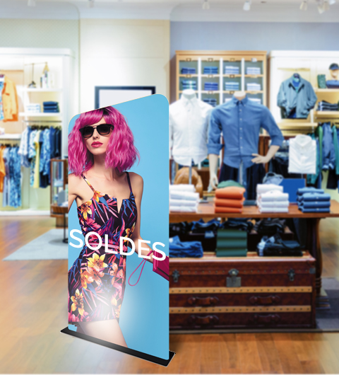 Totem en tissu personnalis&eacute;